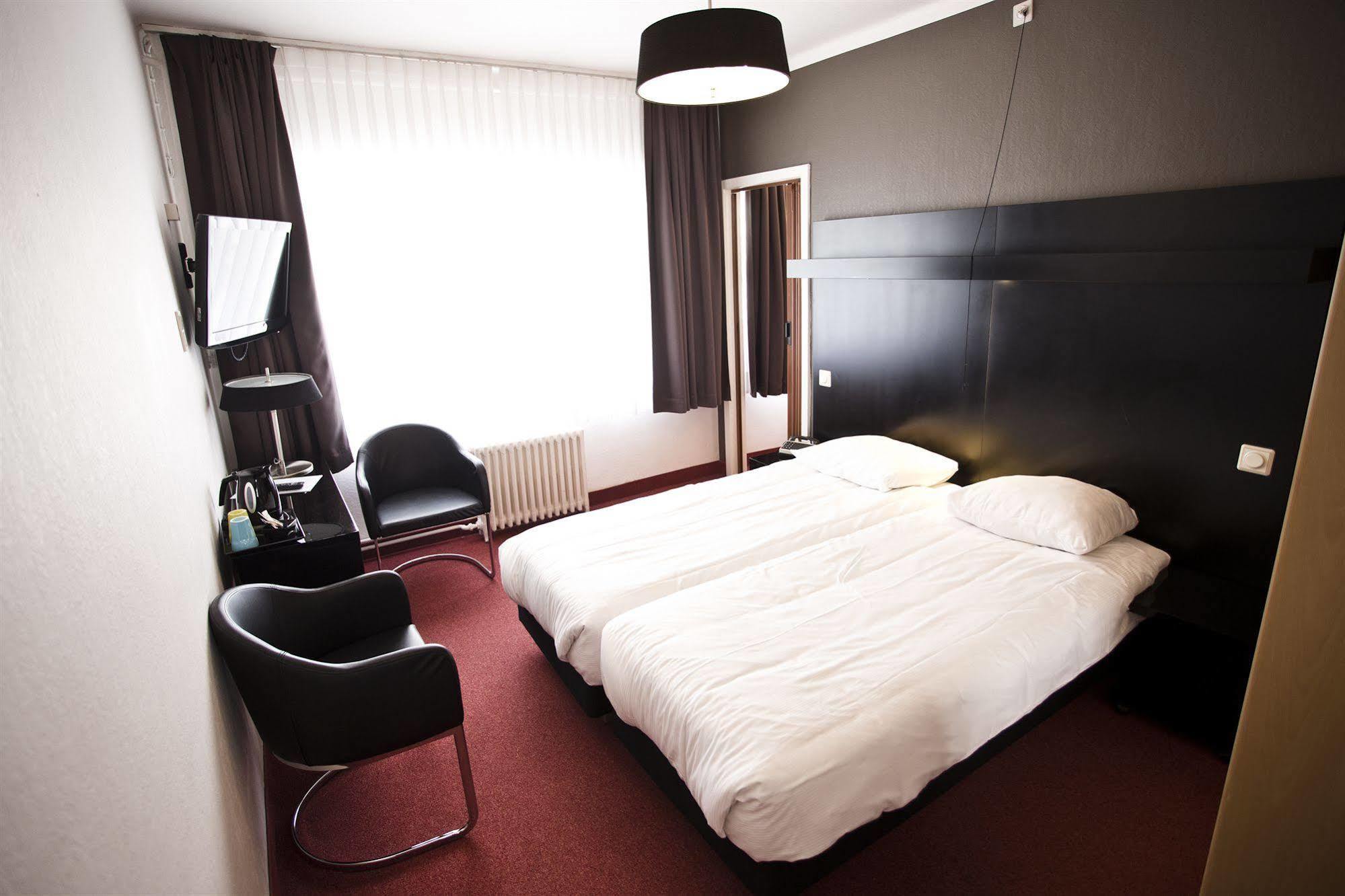 Hotel Du Soleil นอคเคอ-เฮสท์ ภายนอก รูปภาพ