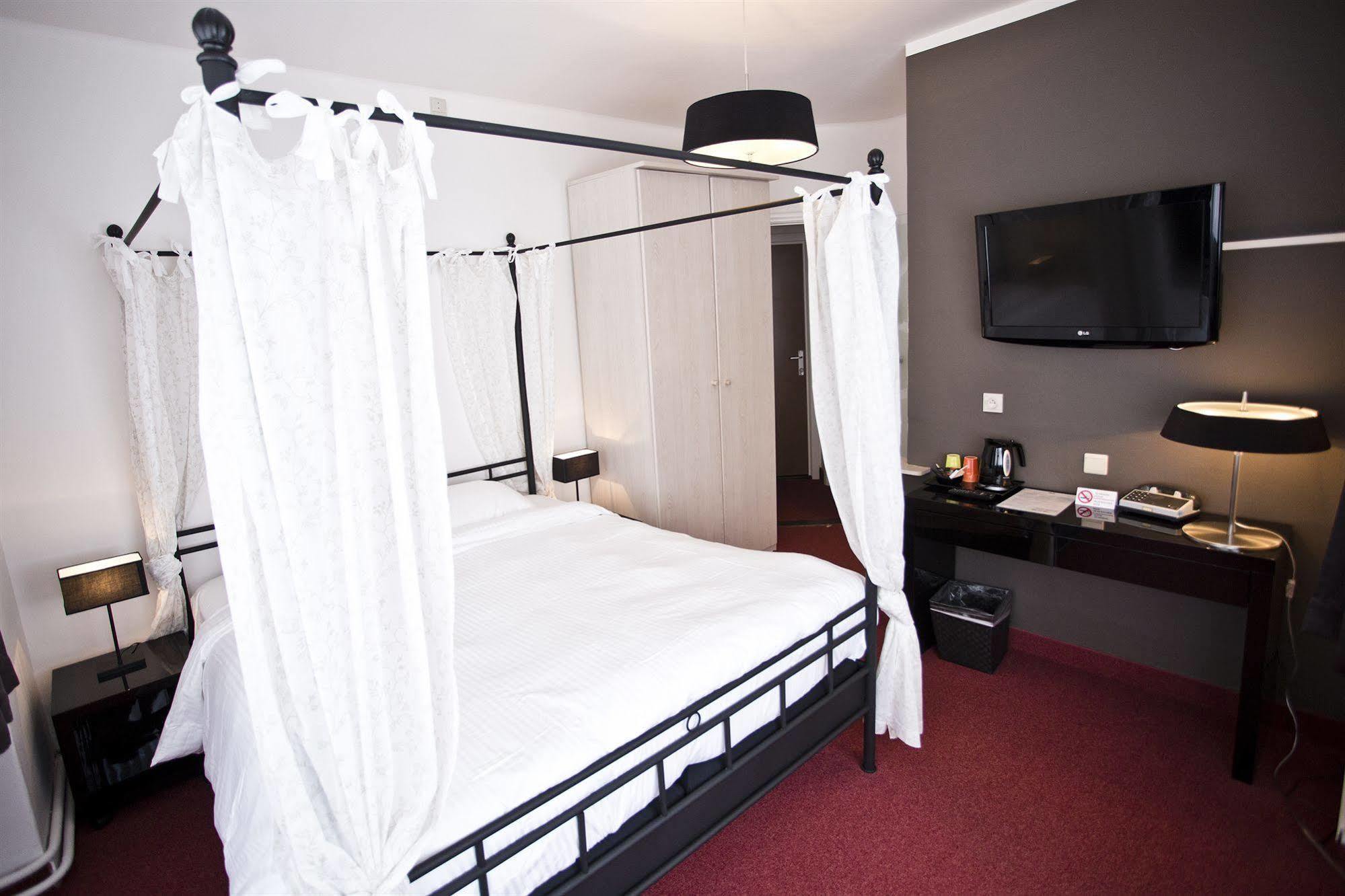 Hotel Du Soleil นอคเคอ-เฮสท์ ภายนอก รูปภาพ